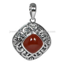 Hochwertiger roter Onyx Edelstein mit 925 Sterling Silber Vintage Style Anhänger